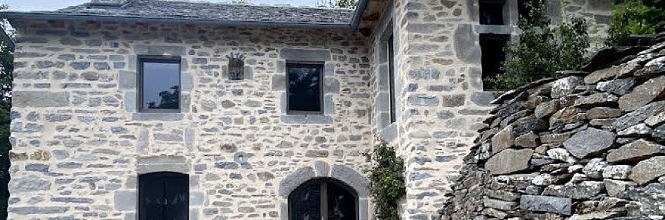  Nos dernières réalisations en Joints de pierre, Enduit hydraulique à la chaux, Rénovation façade, Peinture façade en haute-Loire 