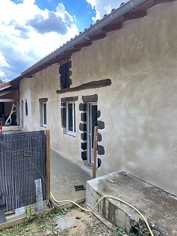 Rénovation de façade ancienne à Langeac (43)