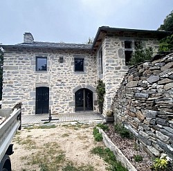 Rejointoiement de façade en pierre à Yssingeaux (43)