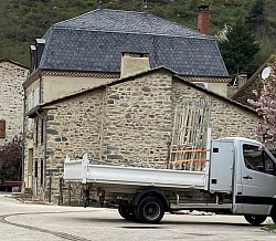 Rénovation de façade en pierre à Saint-Florine (43)