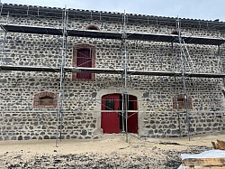 Rénovation de façade en pierre à Coubon (43)