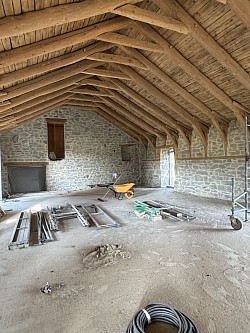Jointoiement de pierres intérieures à Craponne-sur-Arzon (43)
