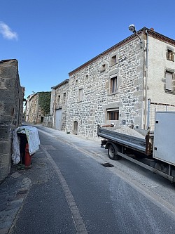 Rejointoiement de façade en pierre à Devesset (07)