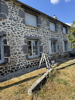 Restauration de façade à Allègre (43)