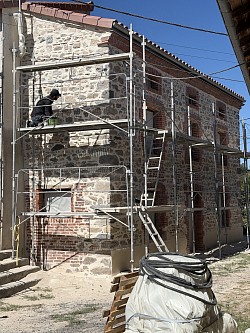 Joints de pierre à Montpeyroux (63)